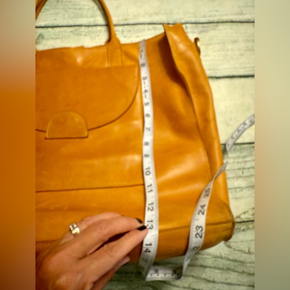 Tan light brown leather laptop purse book bag. - Picture 5 of 12